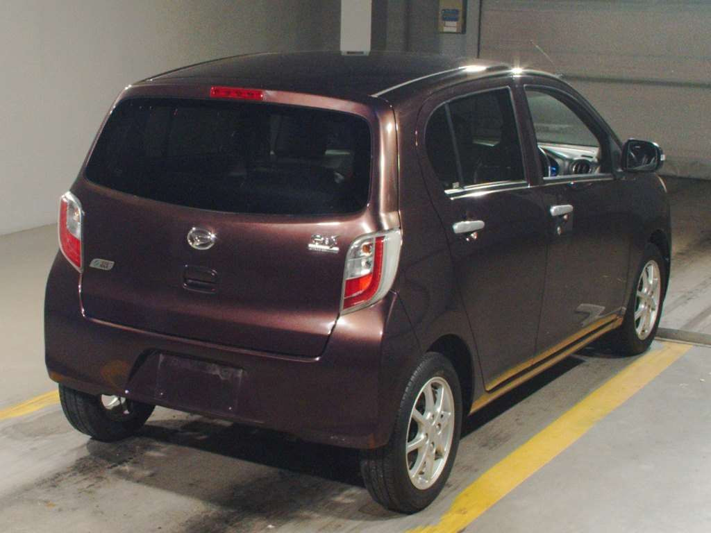 2011 Daihatsu Mira es LA300S[1]