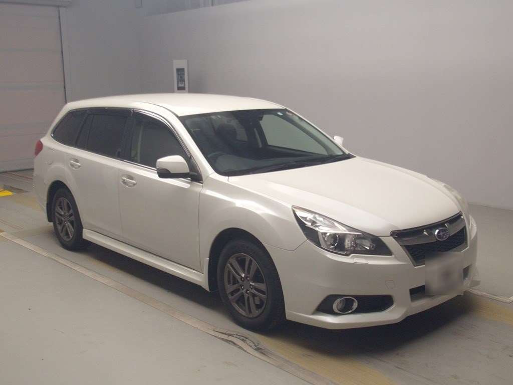 2013 Subaru Legacy Touring Wagon BRM[2]