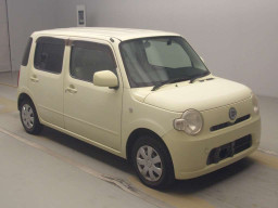 2009 Daihatsu Mira Cocoa