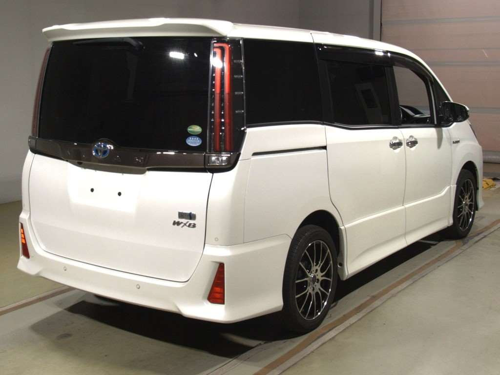 2020 Toyota Noah ZWR80W[1]