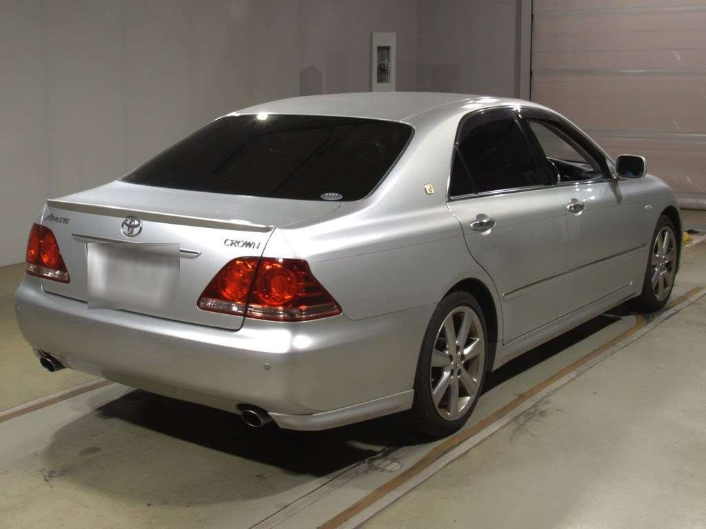 2006 Toyota Crown GRS184[1]