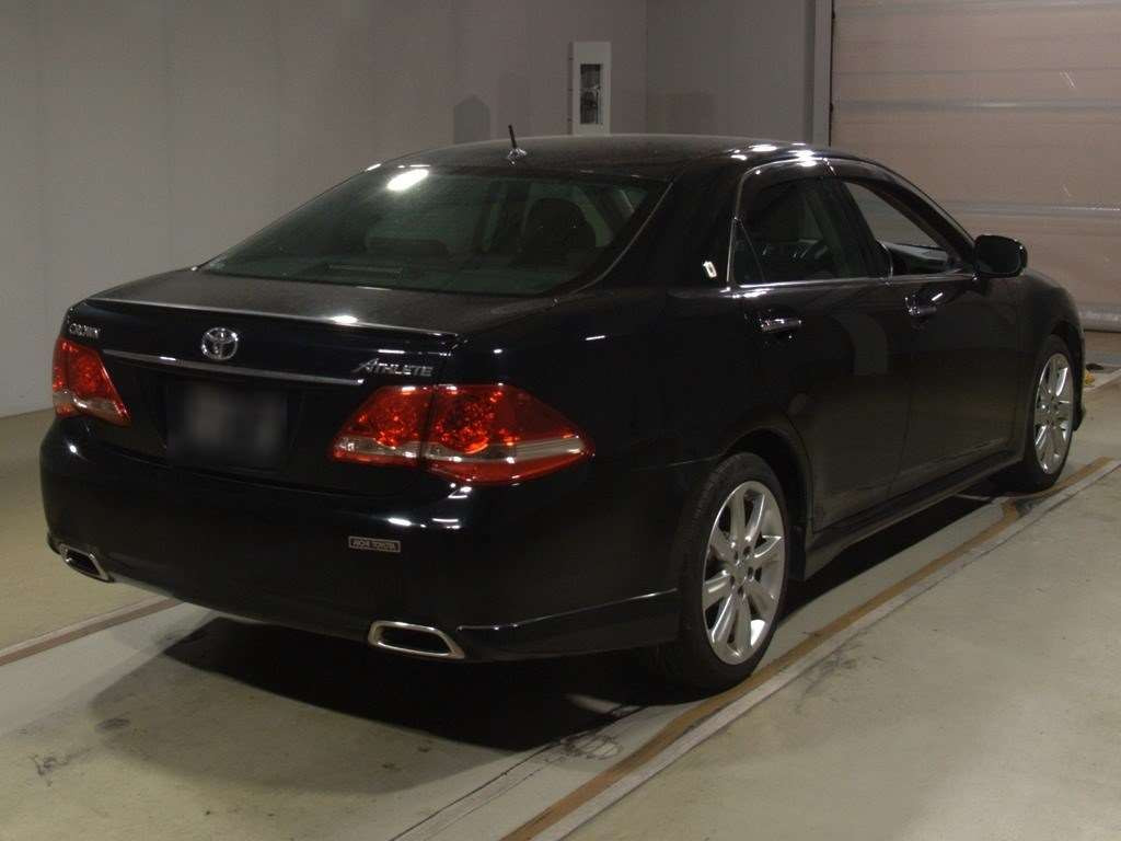 2009 Toyota Crown GRS200[1]