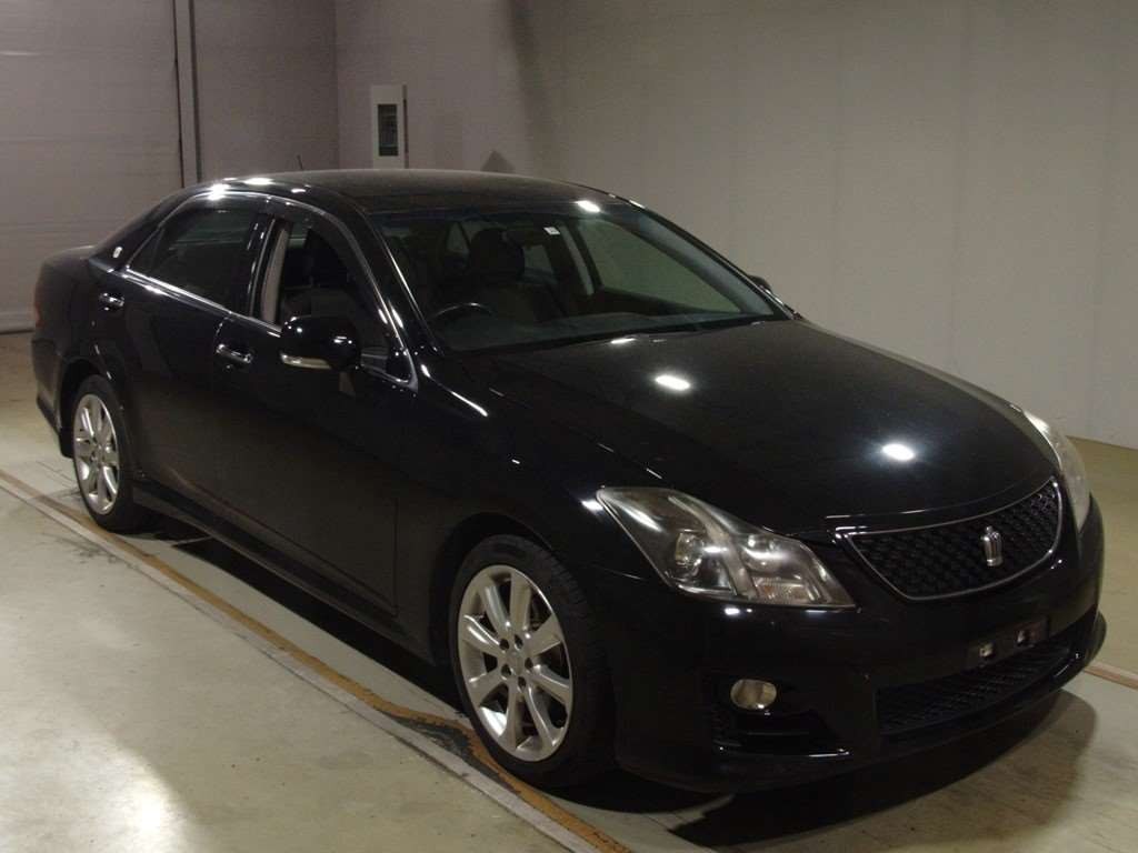 2009 Toyota Crown GRS200[2]