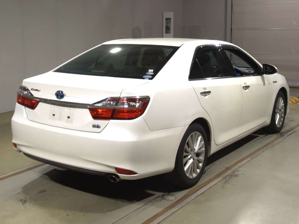 2016 Toyota Camry AVV50[1]