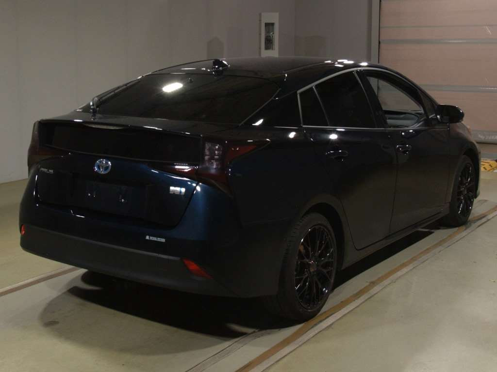 2021 Toyota Prius ZVW51[1]