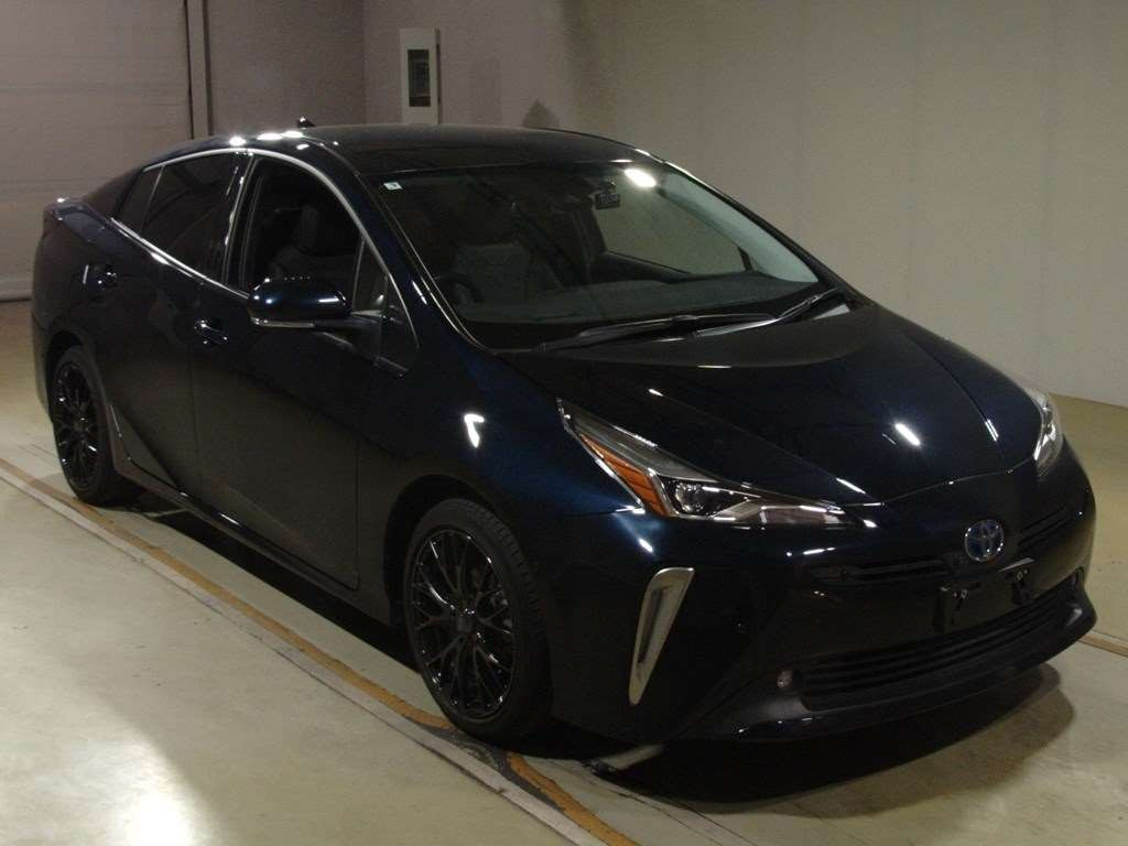 2021 Toyota Prius ZVW51[2]