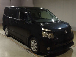 2010 Toyota Voxy