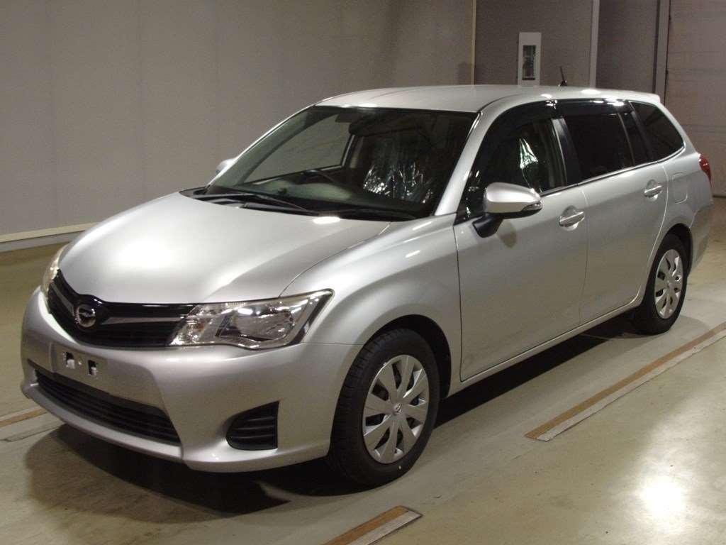 2013 Toyota Corolla Fielder NZE161G[0]