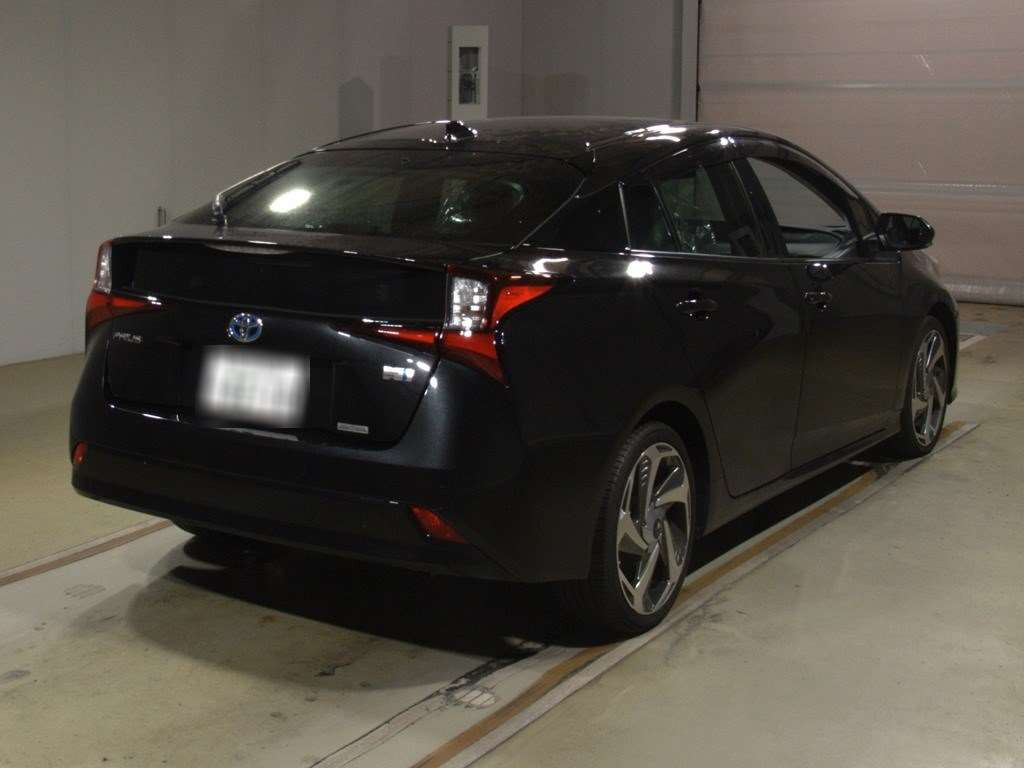 2022 Toyota Prius ZVW51[1]