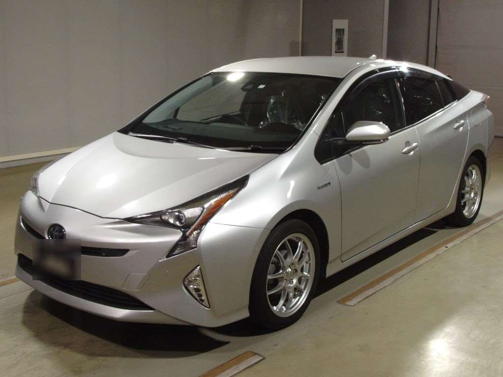 2016 Toyota Prius ZVW55[0]