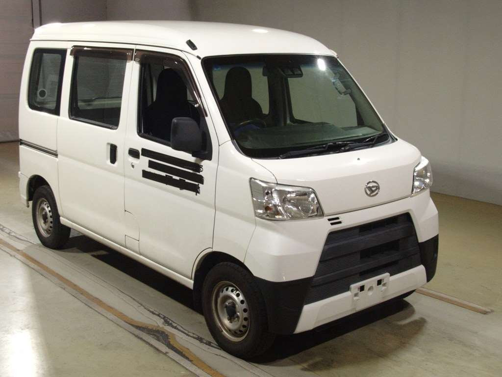 2018 Daihatsu Hijet Cargo S321V[2]