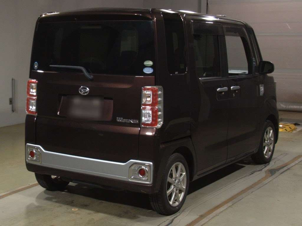 2015 Daihatsu Wake LA700S[1]