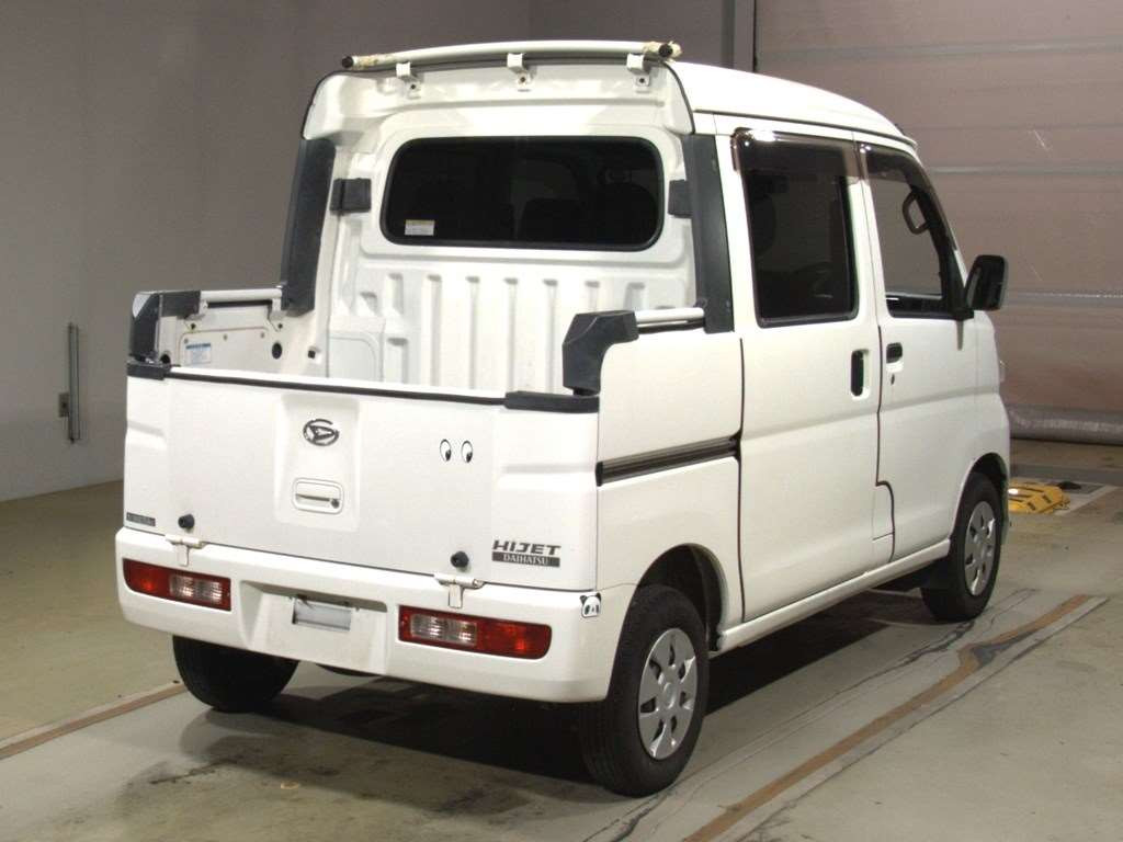 2014 Daihatsu Hijet Cargo S321W[1]