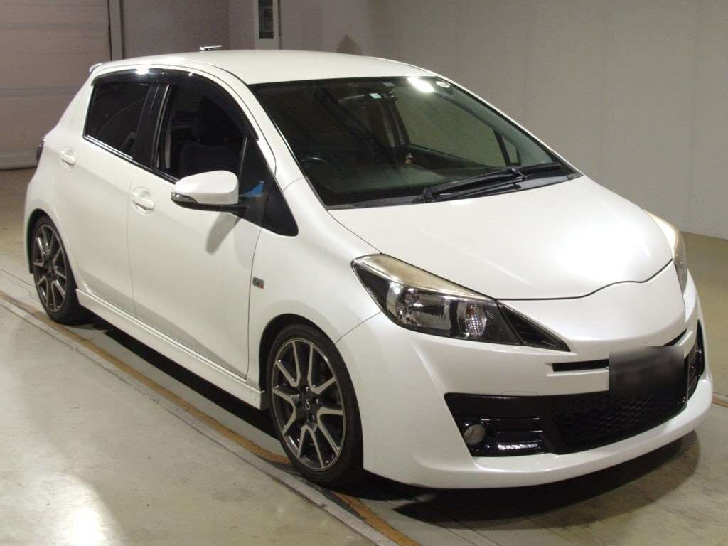 2012 Toyota Vitz NCP131[2]