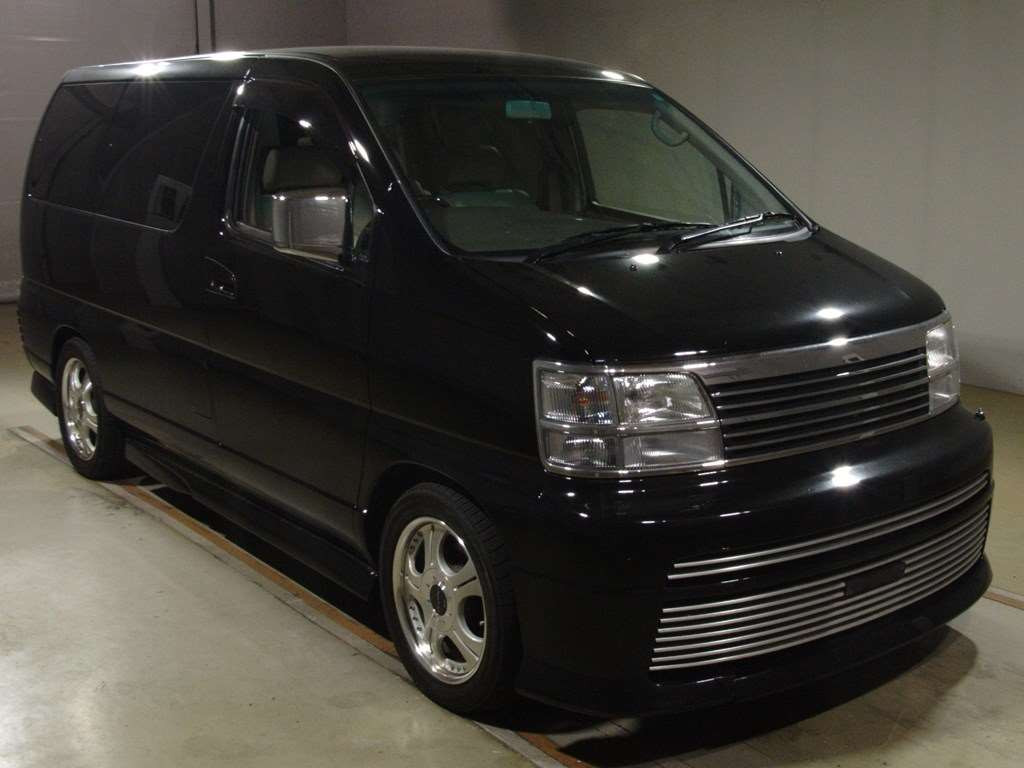 2000 Nissan Elgrand ALWE50[2]