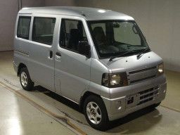 2010 Mitsubishi Minicab Van