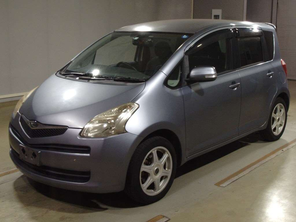 2005 Toyota Ractis NCP100[0]