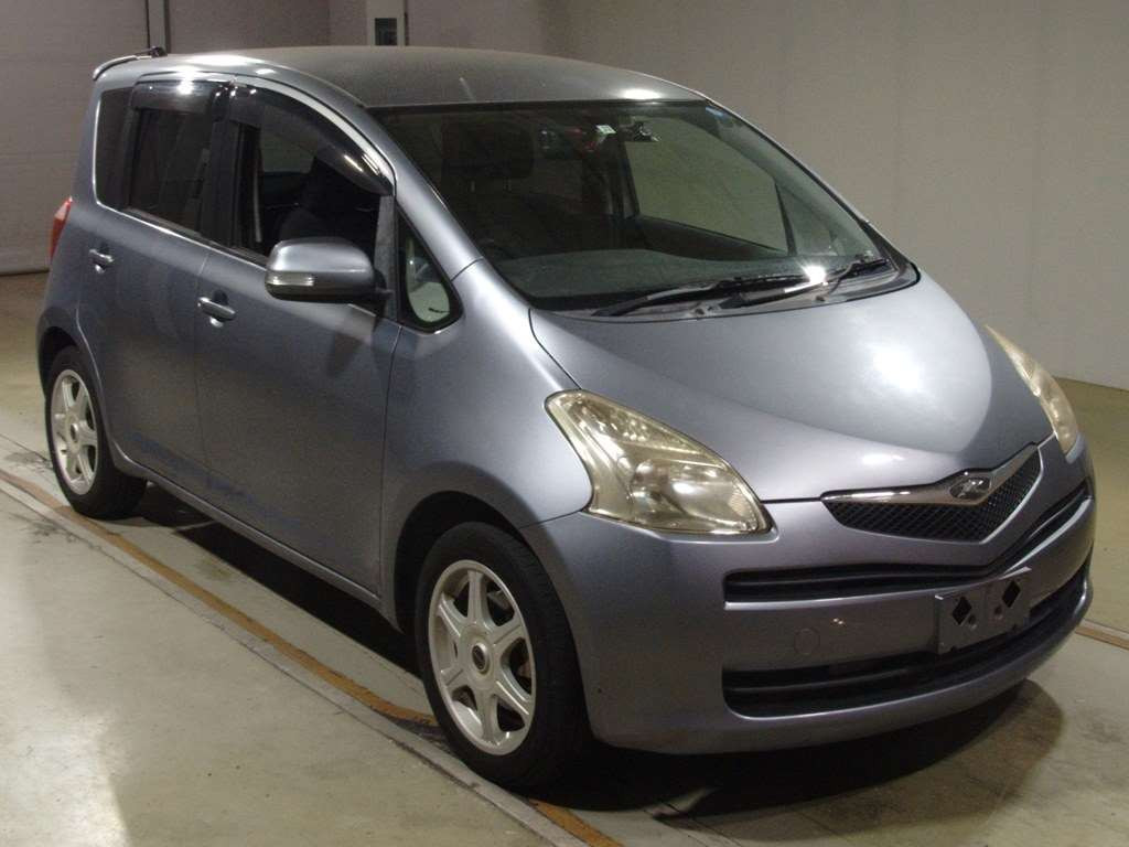 2005 Toyota Ractis NCP100[2]