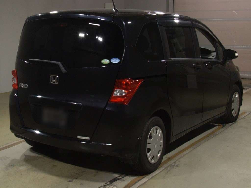 2010 Honda Freed GB3[1]