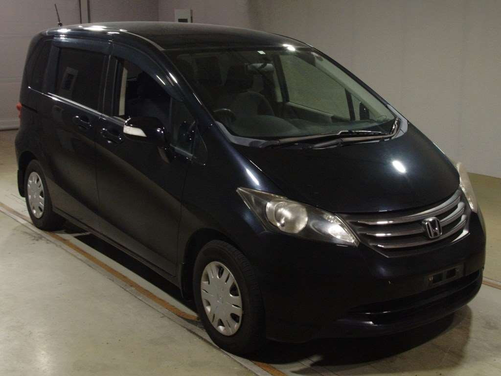 2010 Honda Freed GB3[2]