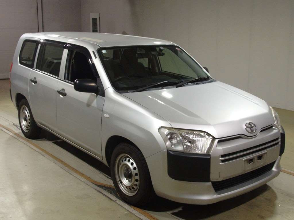 2016 Toyota Probox NSP160V[2]