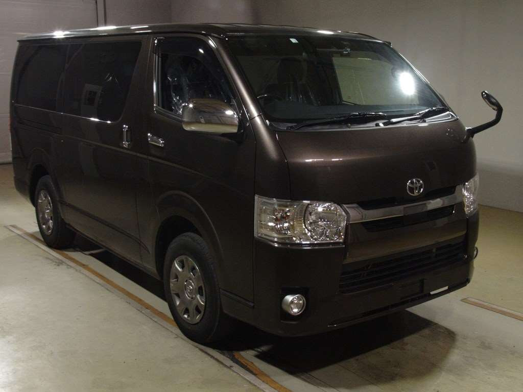 2019 Toyota Hiace Van TRH200V[2]