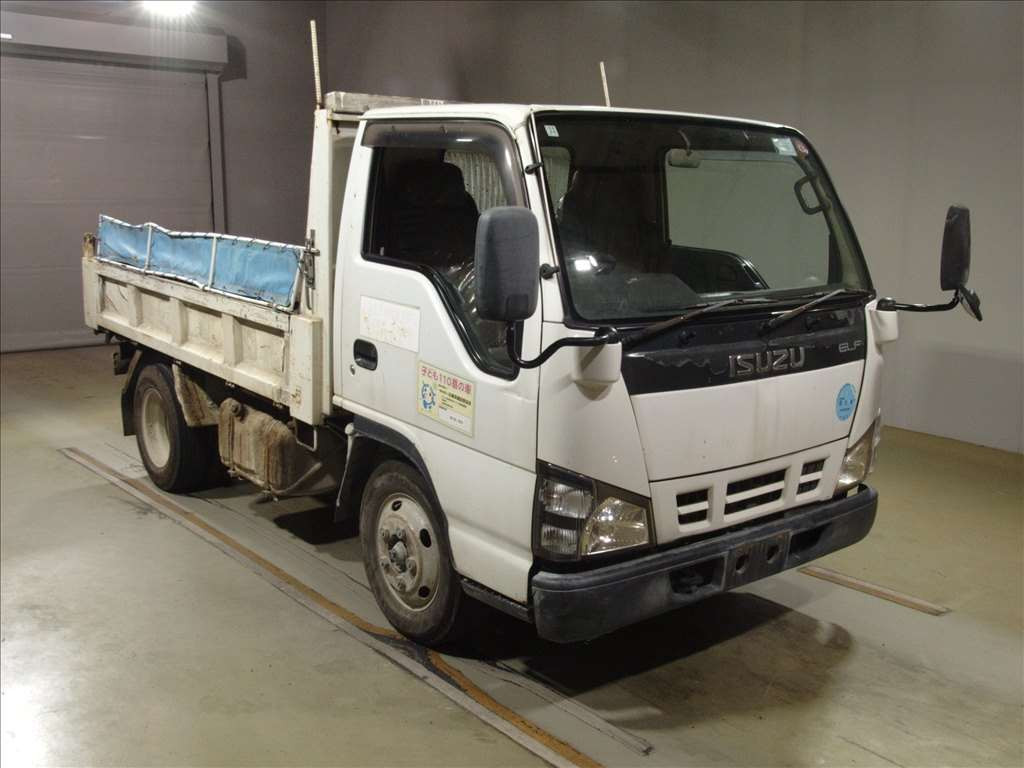 2005 Isuzu Elf Truck NKR81AD[2]