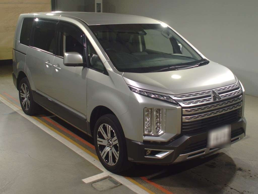 2020 Mitsubishi Delica D5 CV1W[2]