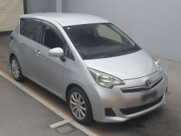 2012 Toyota Ractis