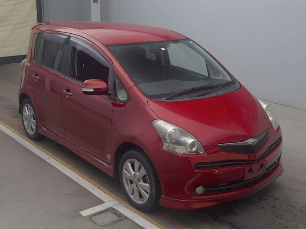 2010 Toyota Ractis NCP100[2]