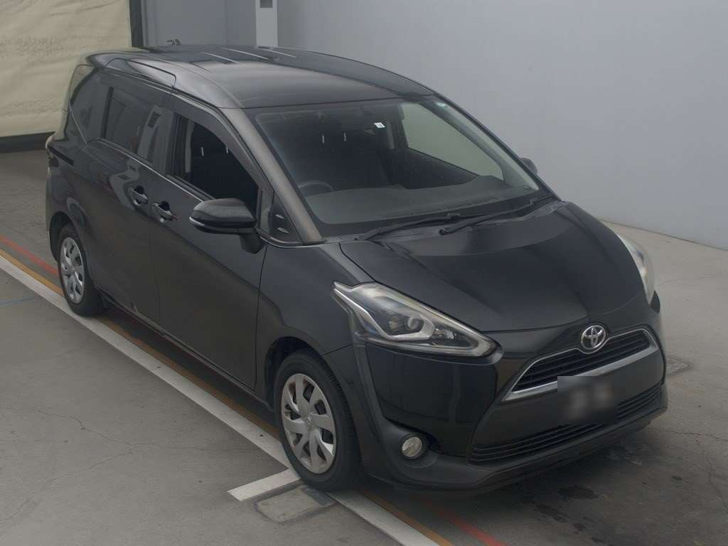 2016 Toyota Sienta NSP170G[2]