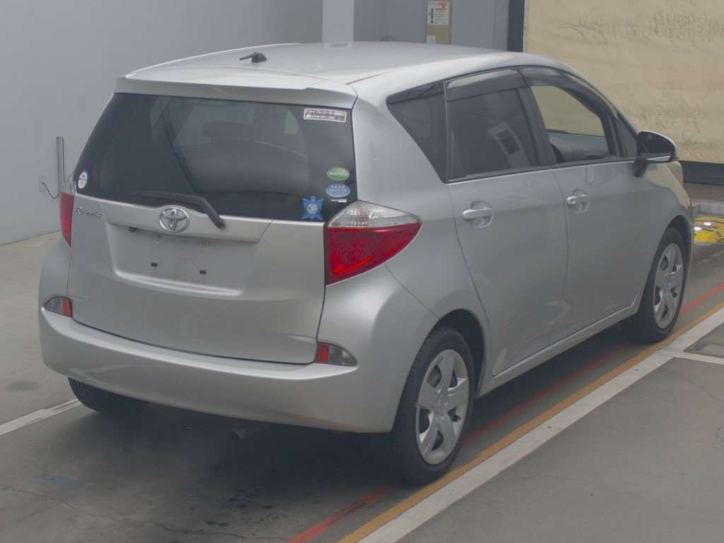 2012 Toyota Ractis NCP120[1]