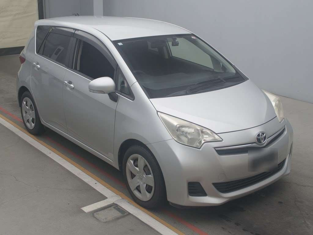 2012 Toyota Ractis NCP120[2]