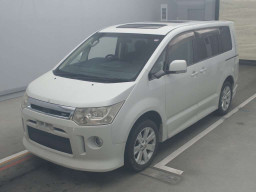 2008 Mitsubishi Delica D5