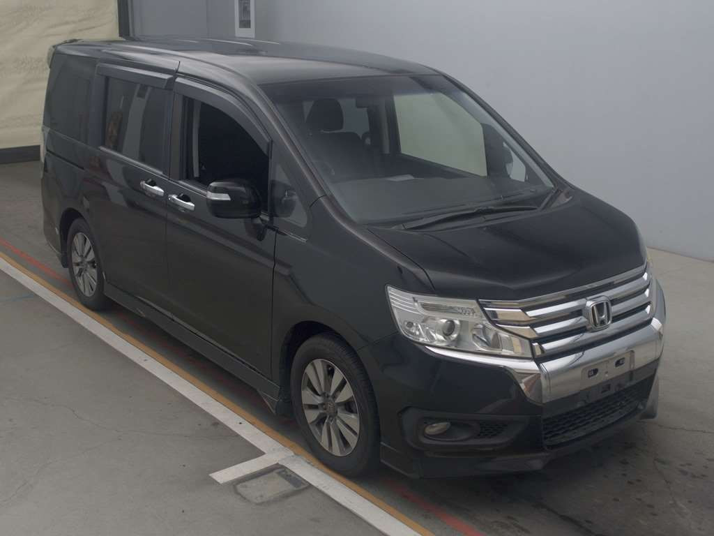 2014 Honda Step WGN Spada RK5[2]