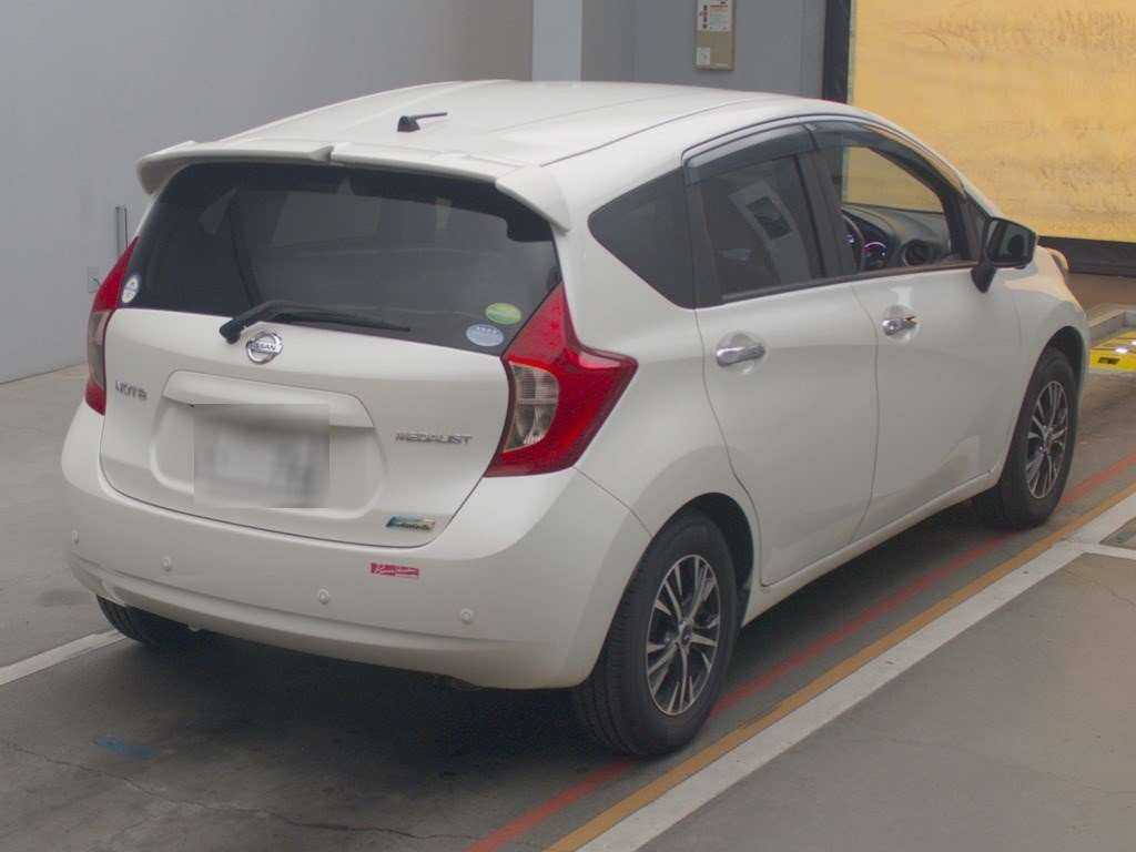 2015 Nissan Note E12[1]