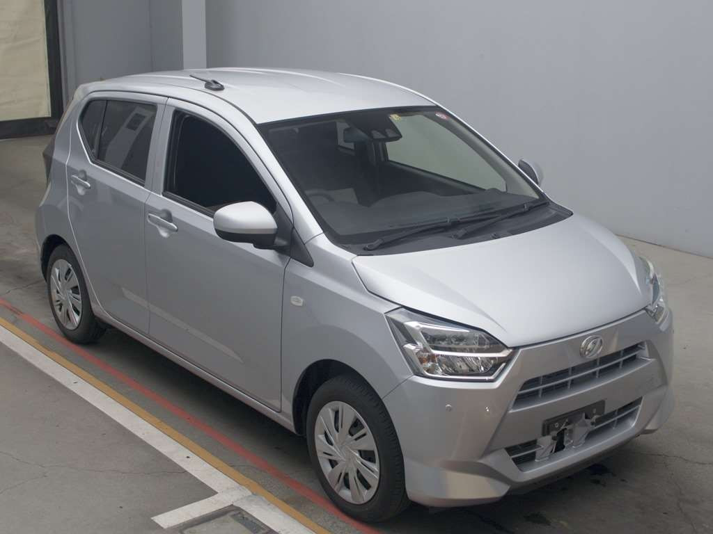 2021 Daihatsu Mira es LA350S[2]