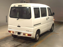 2012 Mitsubishi Minicab Van