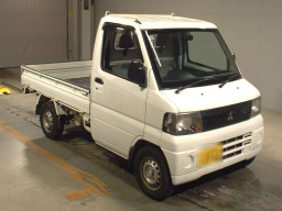 2009 Mitsubishi Minicab Truck