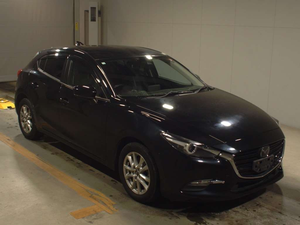 2016 Mazda Axela Sport BMLFS[2]