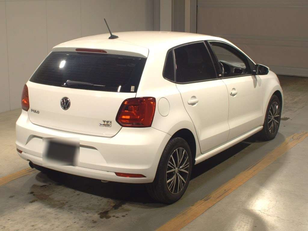 2016 Volkswagen Polo 6RCJZ[1]