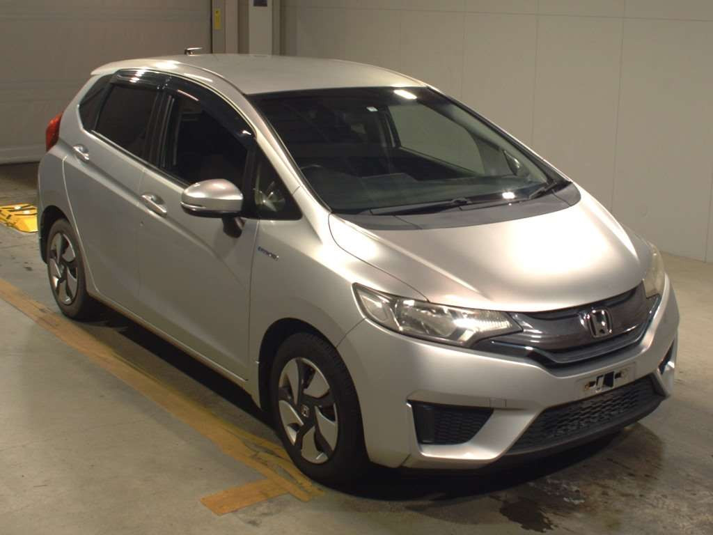 2014 Honda Fit Hybrid GP5[2]