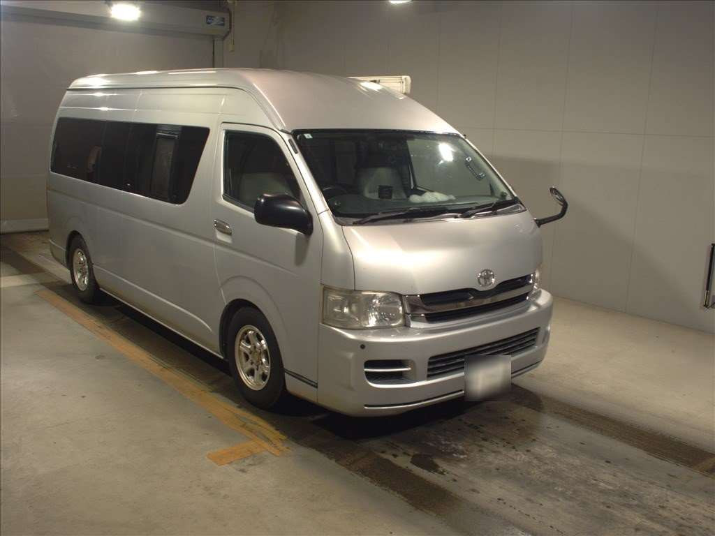 2010 Toyota Hiace Van KDH221K[2]