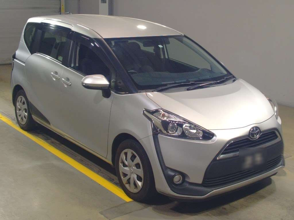 2017 Toyota Sienta NSP170G[2]