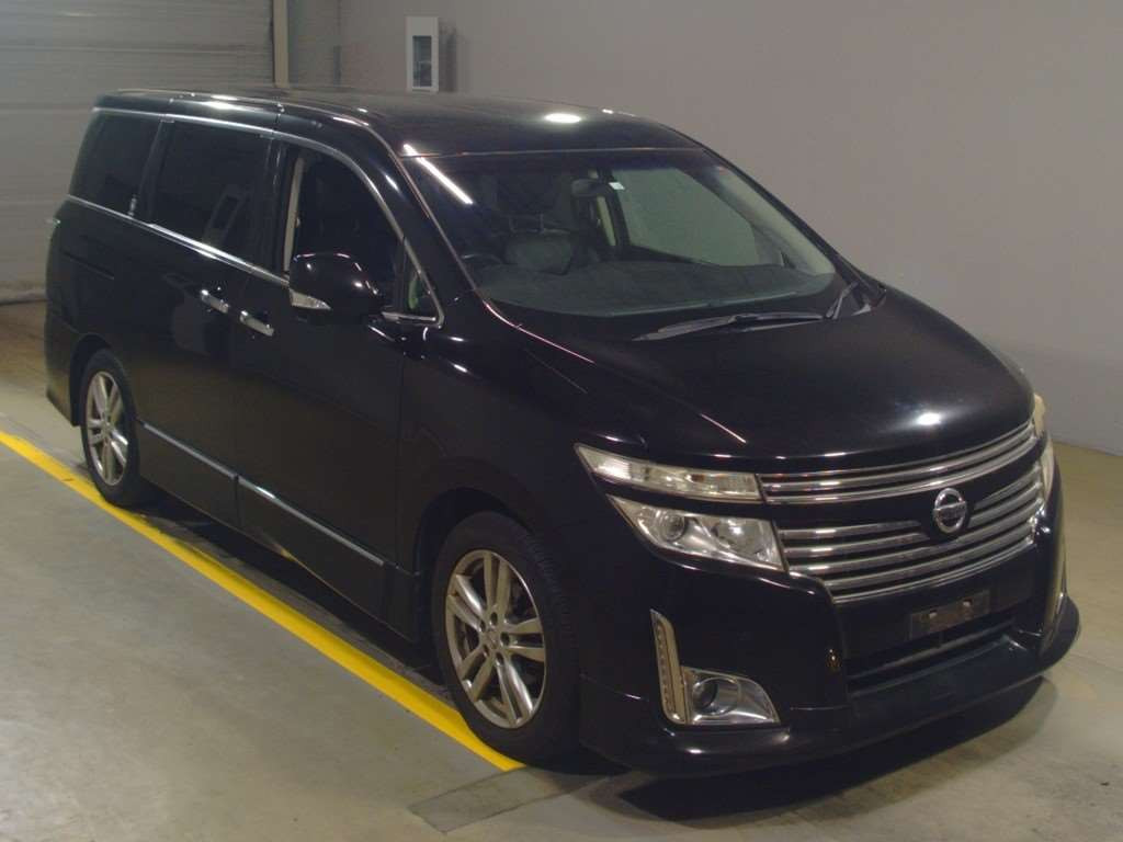 2012 Nissan Elgrand TE52[2]