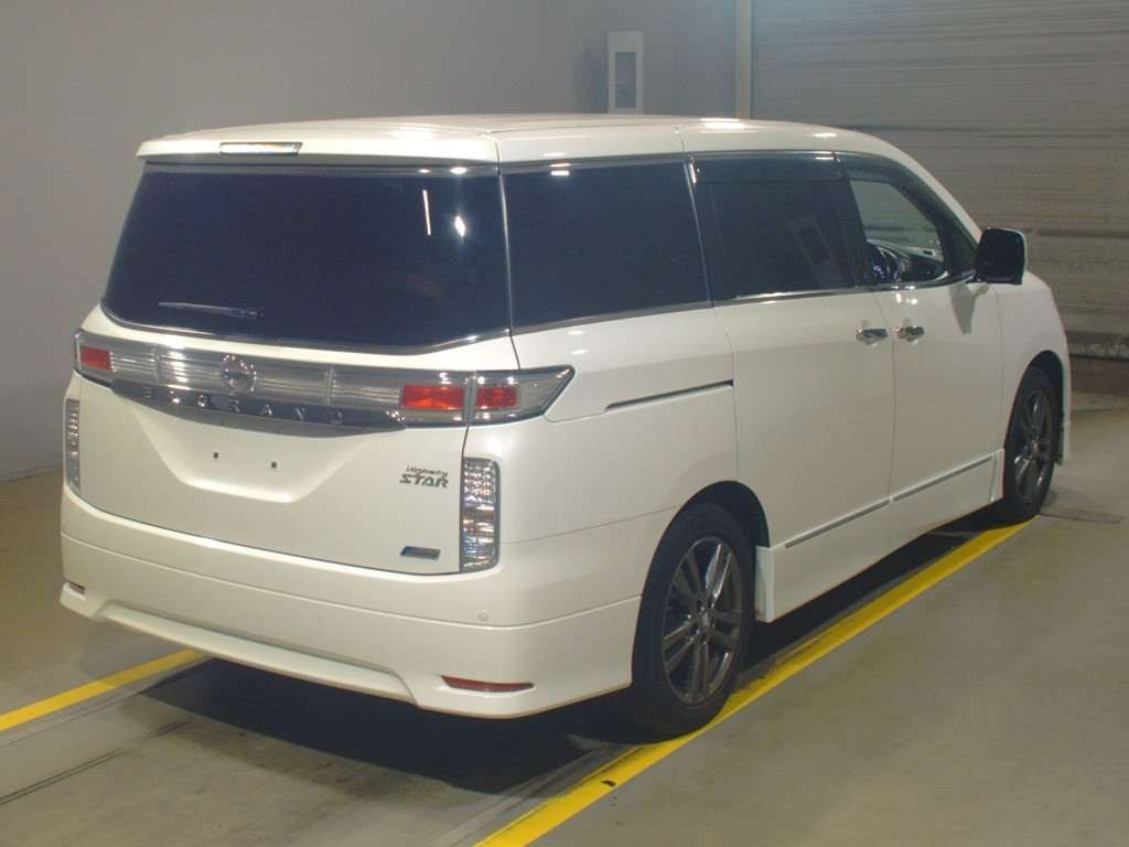 2012 Nissan Elgrand TE52[1]