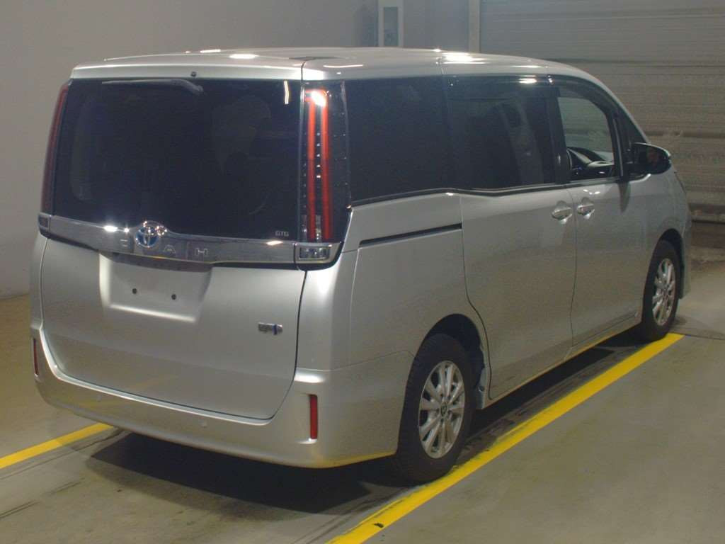 2021 Toyota Noah ZWR80G[1]