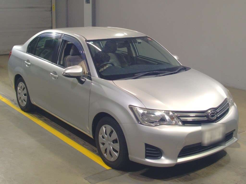 2014 Toyota Corolla Axio NZE161[2]