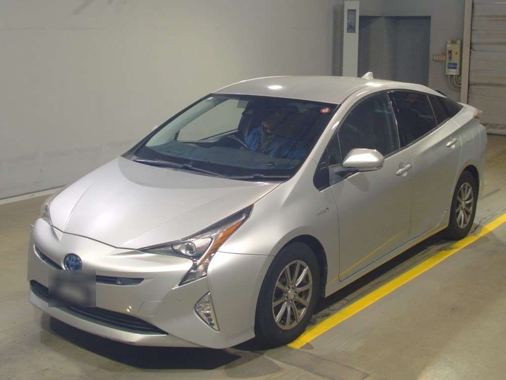 2016 Toyota Prius ZVW51[0]