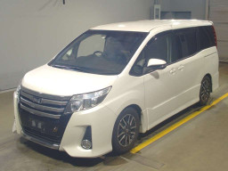 2016 Toyota Noah